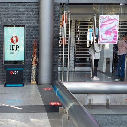 Hola-Systems-Hola-interaktivni-digitalni-kiosk-55-JDP2