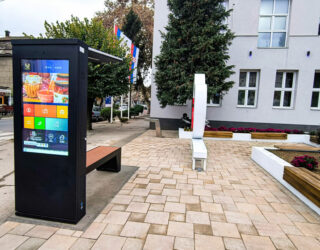 Hola-Systems-Interactive-solarbank-Lebane-3-1024x656