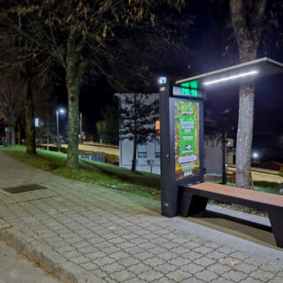 Hola-Systems-interaktivna-solarna-klupa-solar-bench--piva-2 Hola-Systems-interaktivna-solarna-klupa-solar-bench--piva-2